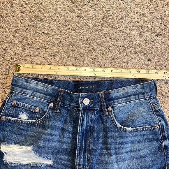 Aeropostale High Waisted Denim Distressed Mom Jean Shorts Size 10 - Picture 8 of 10